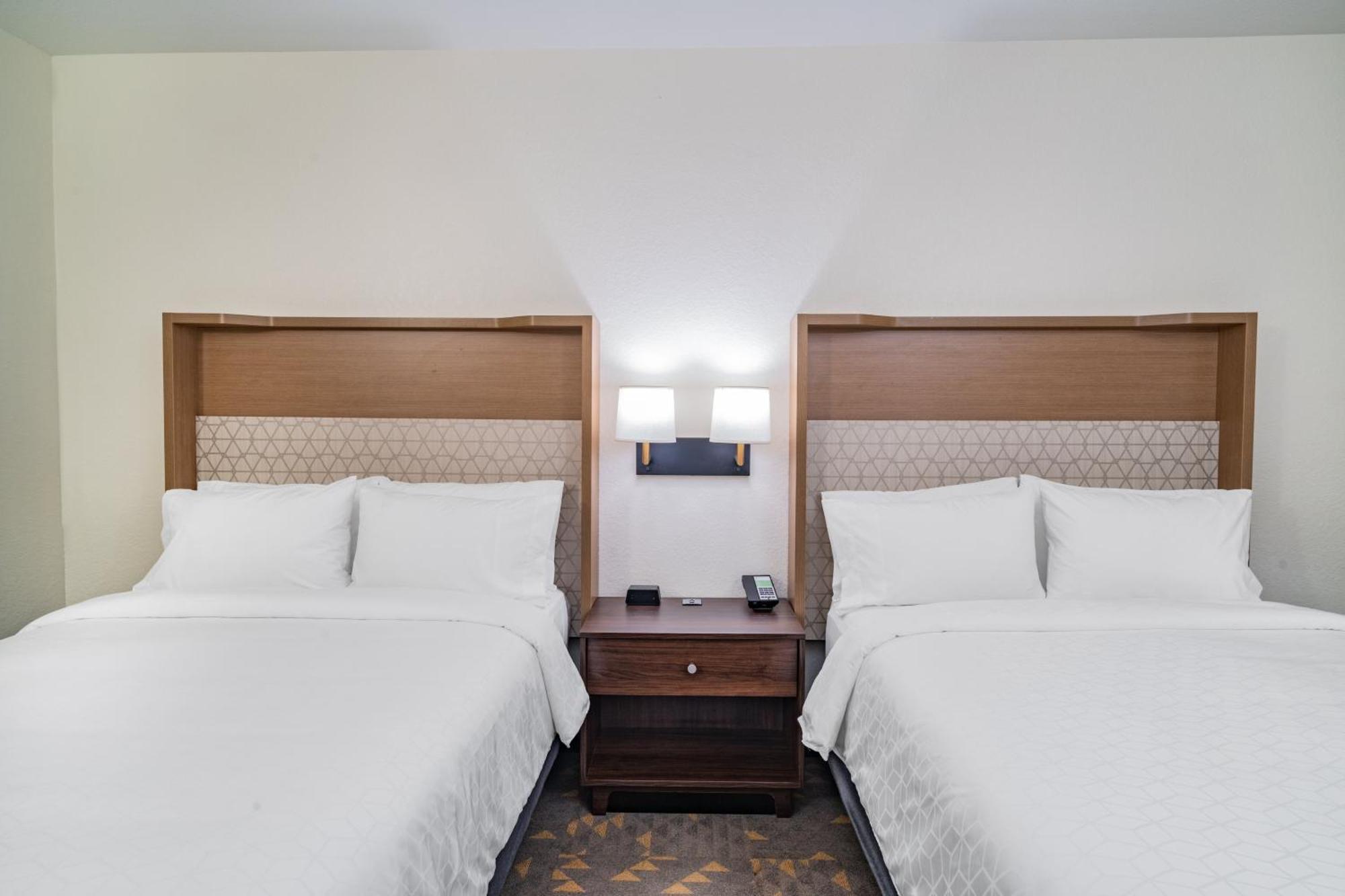 Standard Room Two Queen Beds